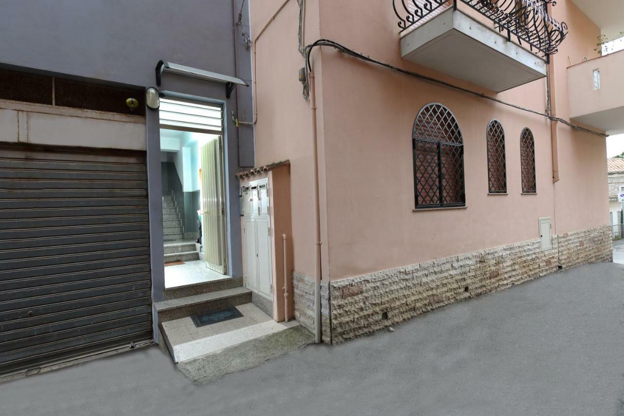 Apartament Tyttyhouse Giardini-Naxos Zewnętrze zdjęcie